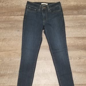 Levi's 711 Skinny Jean's Womens. W27 x L30